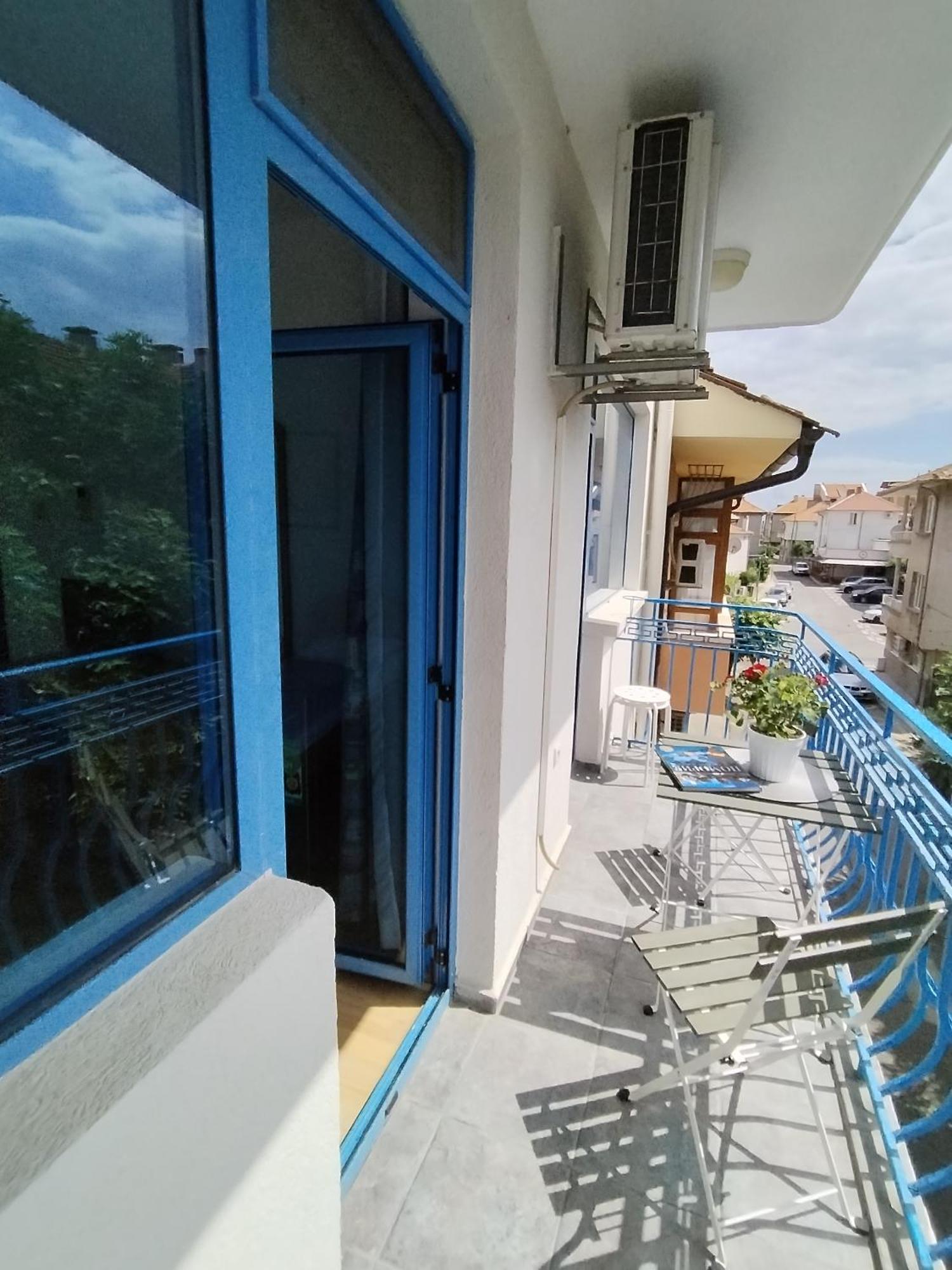 Lira Sto Apartments Поморіє Екстер'єр фото